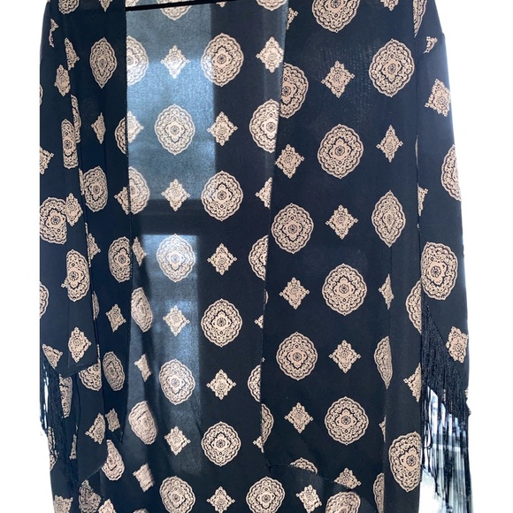 I. JOAH kimono - Picture 2 of 4